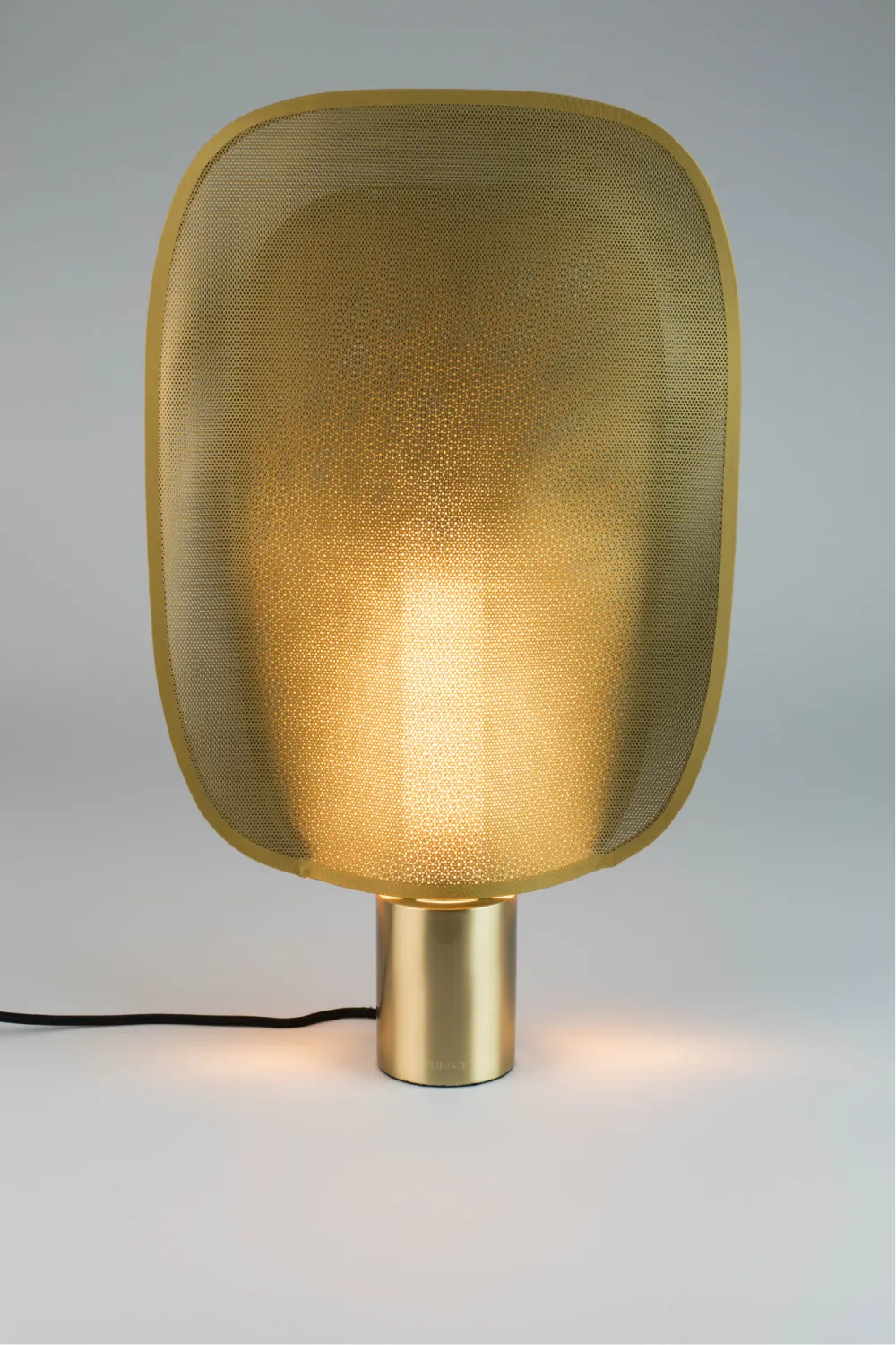 Brass Mesh Table Lamp M | Zuiver Mai