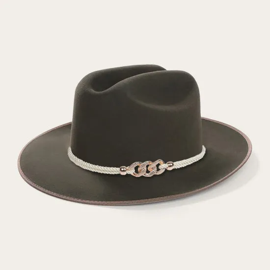 Classic Wide-Brim Green Cowboy Hat with Elegant Silver Rope Band and Buckle