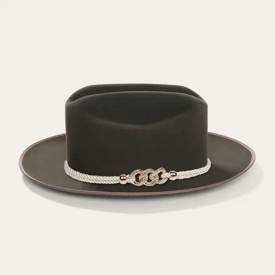 Classic Wide-Brim Green Cowboy Hat with Elegant Silver Rope Band and Buckle