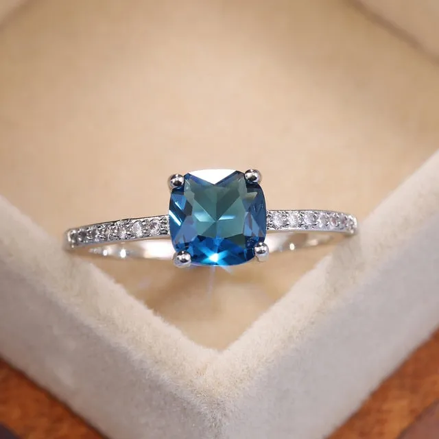 Engagement Jewelry Simple Blue Radiant Cut Cubic Zircon Solitaire Ring