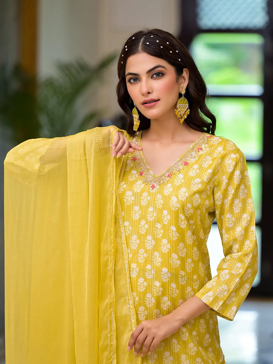 Jashvi Yellow Printed Muslin Straight Kurta & Trouser with Dupatta