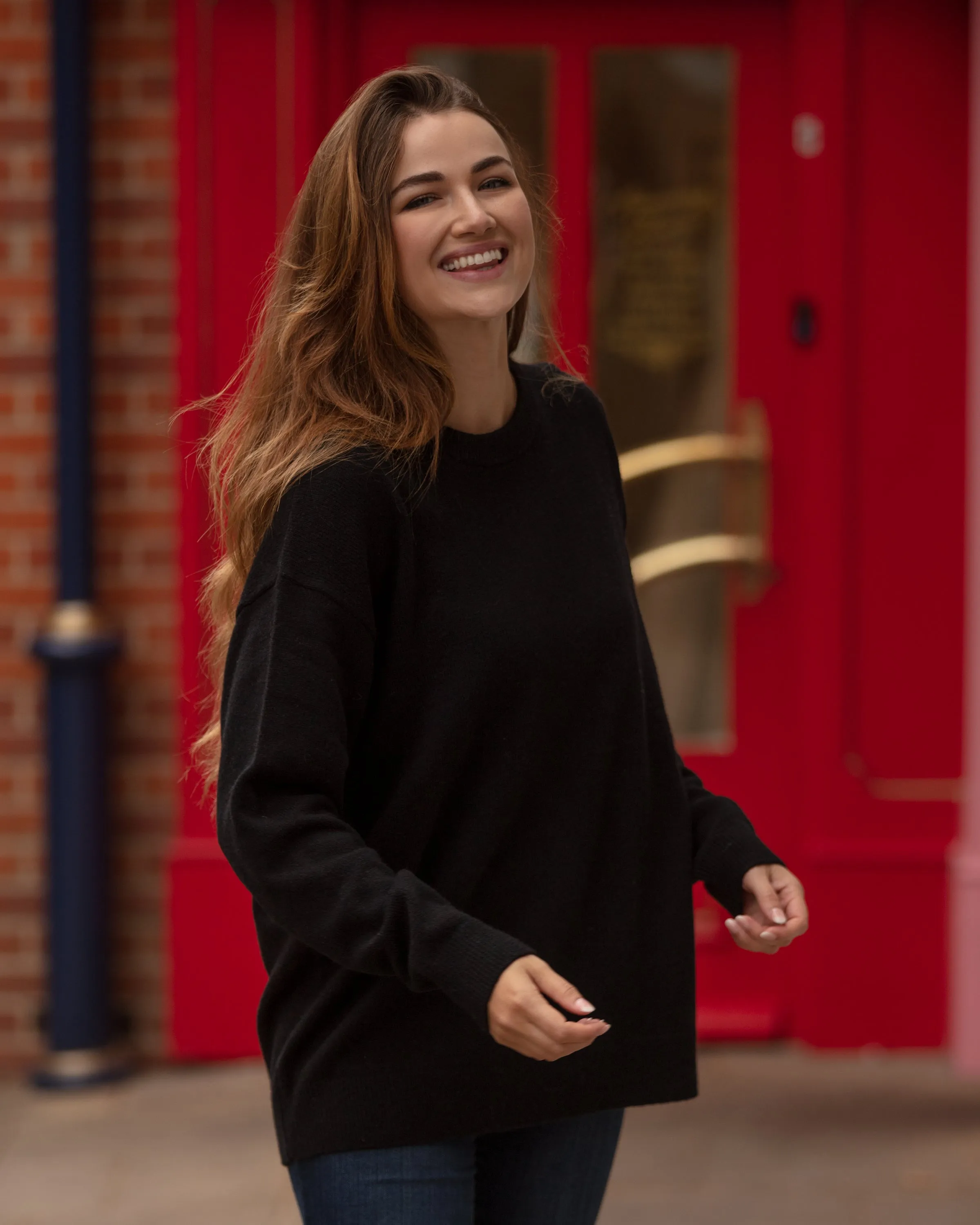 Oversized Crew Neck Jumper - Black