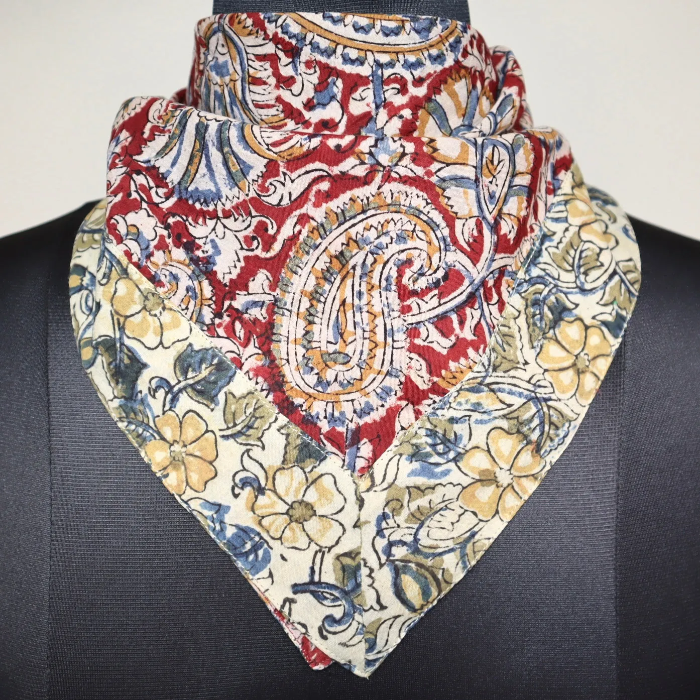 Paisley Whirlwind - Appliqué Bandana (KK1514-22)