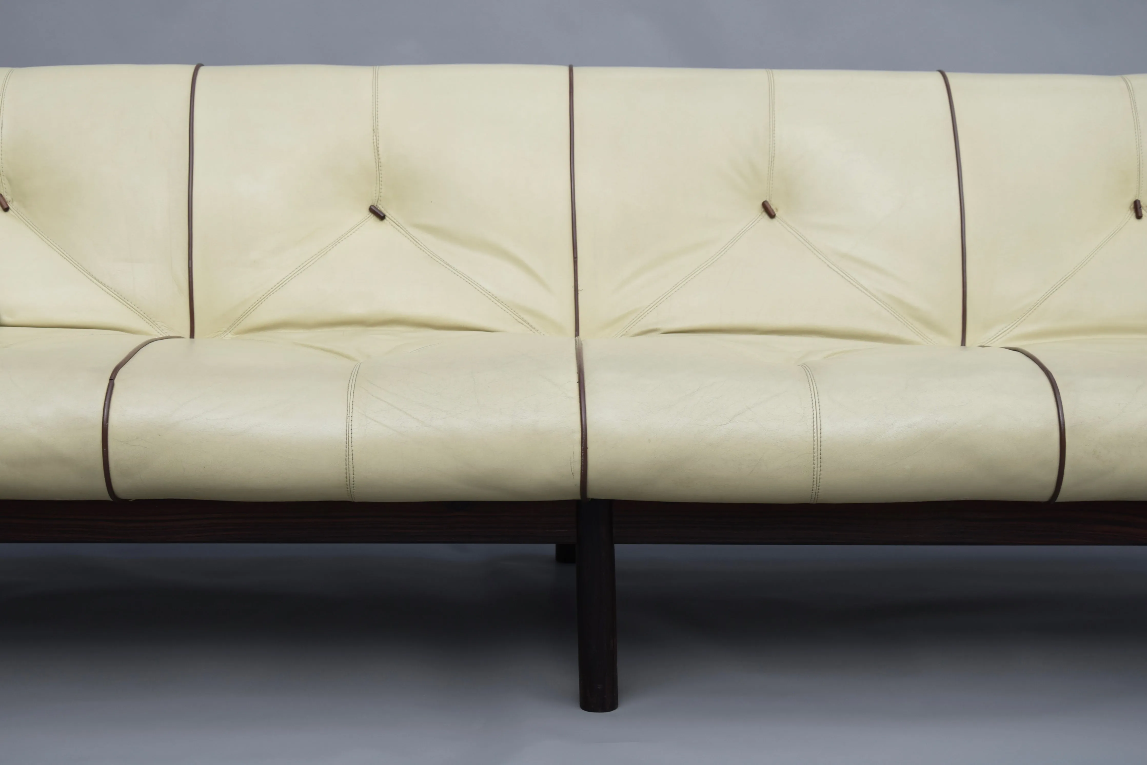 Percival Lafer 'MP-13' Jatoba Wood and Leather Four-Seat Sofa, Brazil, C. 1967