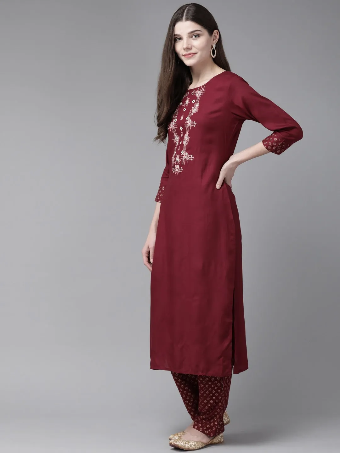 Women Maroon Embroidered Dupatta Set